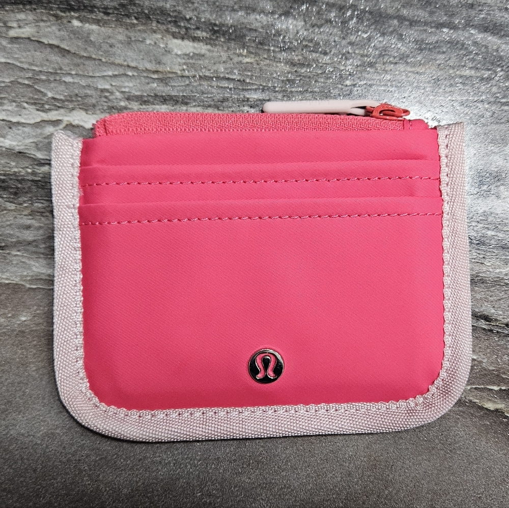 True identity card case